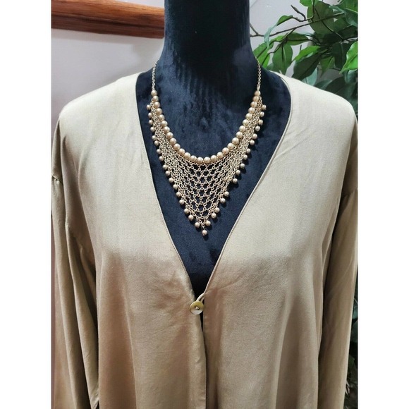 Go Silk Women's Beige 100% Silk Slit Sleeve Button Front Cardigan Size 3 - Picture 3 of 11